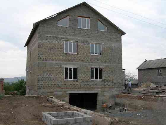 Продаю 9-и комнатный дом в Киевском районе, пр. Партизанский Донецк