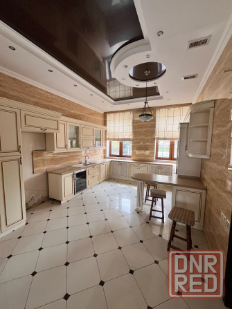 Продажа 3-этажного дома в Донецке, площадью 650 кв.м. Донецк - изображение 4