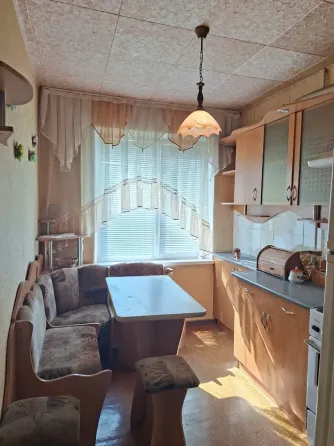 Продам 2-х ком. кв-ру на Раздольной Донецк