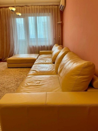 Аренда 2кв. в Калининском рн.Мед.институт 3/9 этаж. Донецк