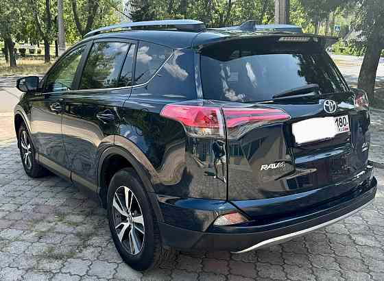Toyota RAV4 2.5 бензин XLE AWD Автомат обычный 8 ступенчатый 2017 Состояние Новой Машины Донецк