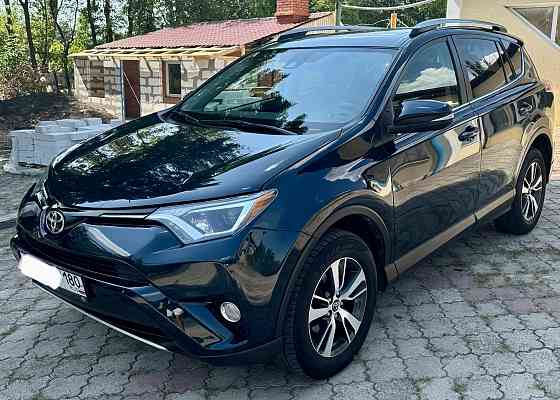 Toyota RAV4 2.5 бензин XLE AWD Автомат обычный 8 ступенчатый 2017 Состояние Новой Машины Донецк