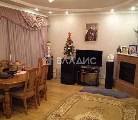 Продажа, 162 м², 5 комн.,  Кировский район Донецк