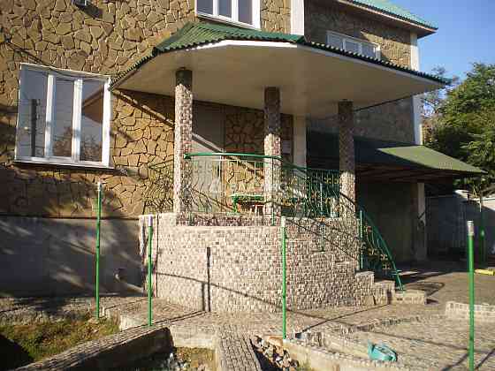 Продажа, 400 м², 8 комн.,  6-я улица Александровка  21 Донецк