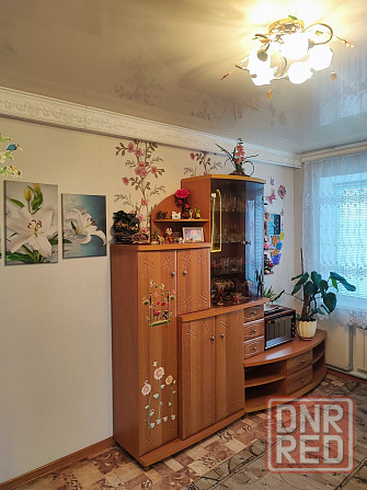 Продаю 3к. кв. в Центре Ясиноватой(тихий район) Макеевка - изображение 1