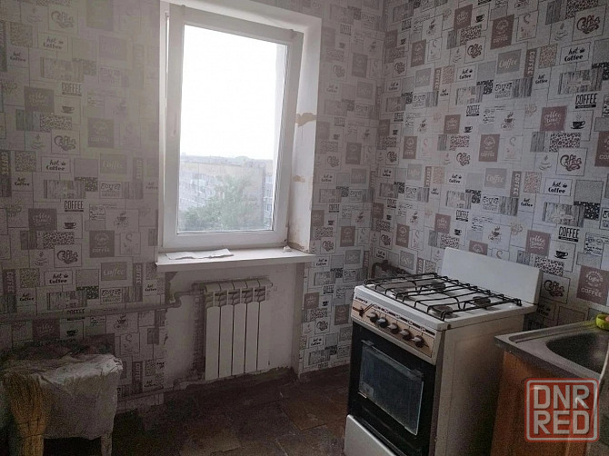 Продажа 1 комнатной квартиры (Гостинка) ,в Пролетарском районе Донецк - изображение 1