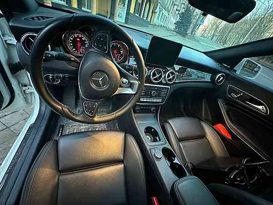 Продаю Mercedes ClA 2018 полный привод 2литра турбо Донецк