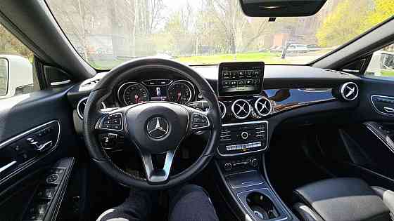 Продаю Mercedes ClA 2018 полный привод 2литра турбо Донецк