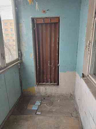 Продается 2 ком. квартира 48 м². Крытый рынок Донецк