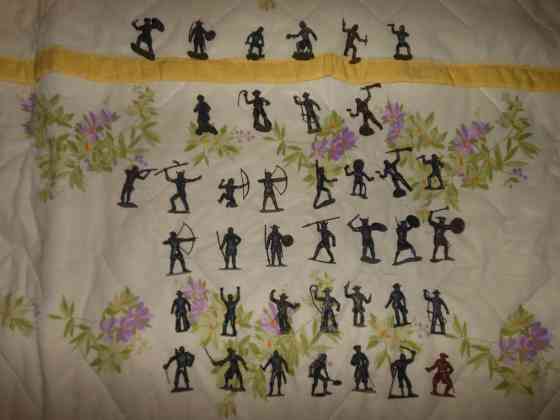 Солдатики дзи большие и малые -2 и другие. Енакиево