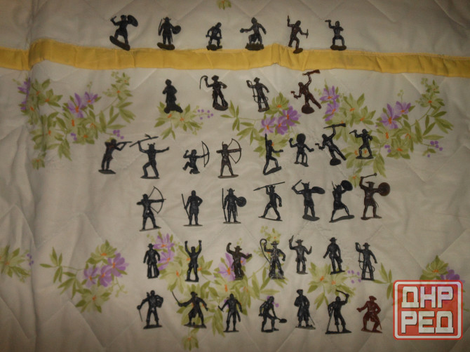 Солдатики дзи большие и малые -2 и другие. Енакиево - изображение 2