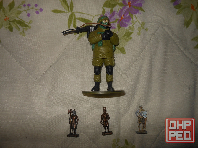 Солдатики дзи большие и малые -2 и другие. Енакиево - изображение 5