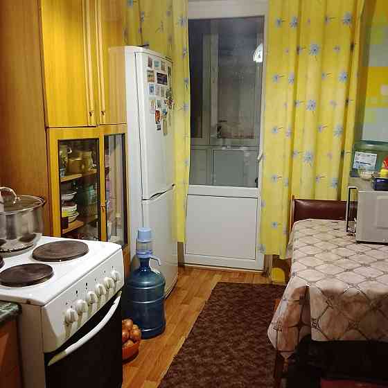 Продается 2-хкомнатная квартира пл.Бакинских комиссаров Донецк