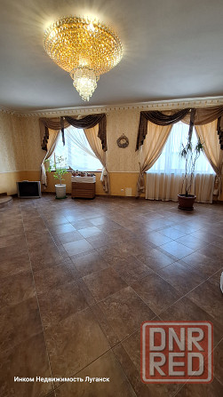Продам 2-х этажный дом 270 м2 в городе Луганск улица Оборонная Луганск - изображение 1