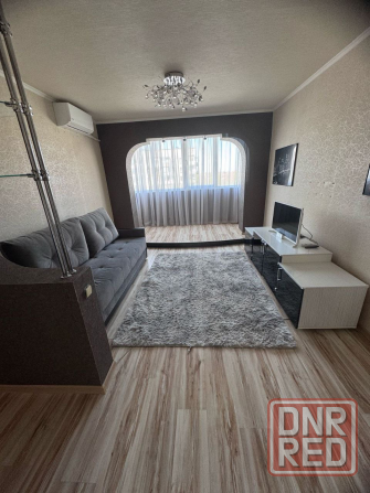 Продажа 3 комн. квартиры, м-н Солнечный Макеевка - изображение 1