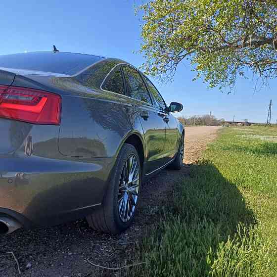 Audi A6C7 2014год Зугрэс