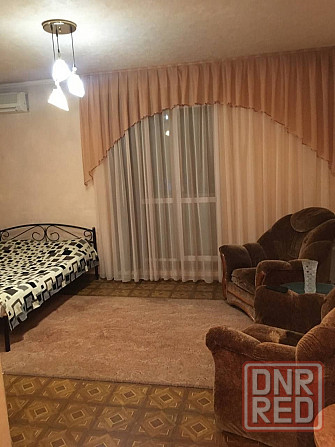 Сдам 1к кв посуточно в центре Донецк - изображение 1
