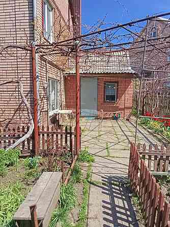 Продам 2 этажный дом, г Ясиноватая Ясиноватая