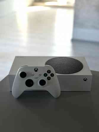 Xbox Series S с подпиской на 17 месяцев Донецк