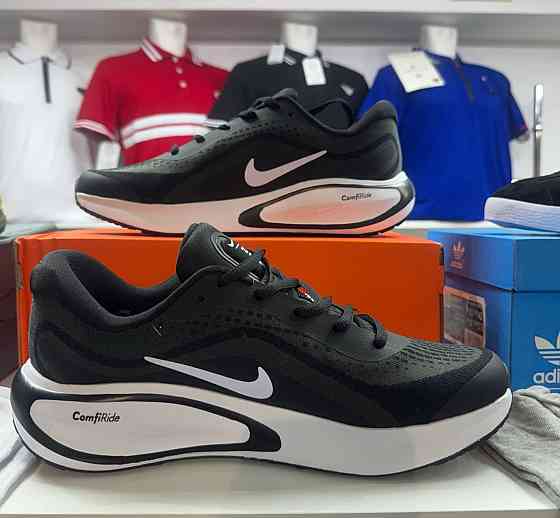 Кроссовки Nike JOURNEY RUN BLACK / WHITE Донецк