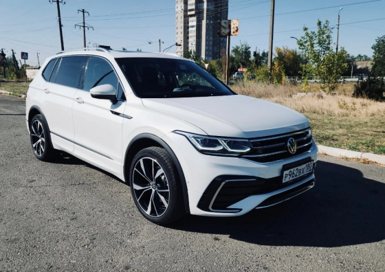 Volkswagen Tiguan 2022 SEL R-LINE Целые Подушки Идеал 25 тыс км пробег Донецк