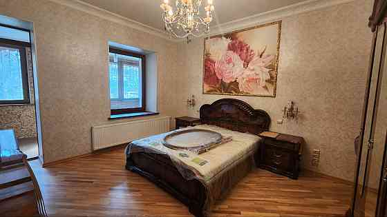 Продается 2к.кв. сталинка пр.театральный/набережная Донецк