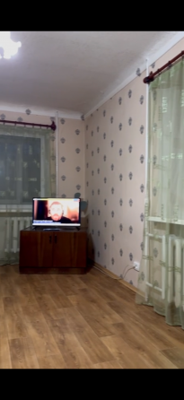 Сдам свою 1 комнатную квартиру Донецк. Площадь Буденного Донецк