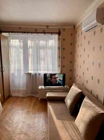 Сдам свою 1 комнатную квартиру Донецк. Площадь Буденного Донецк