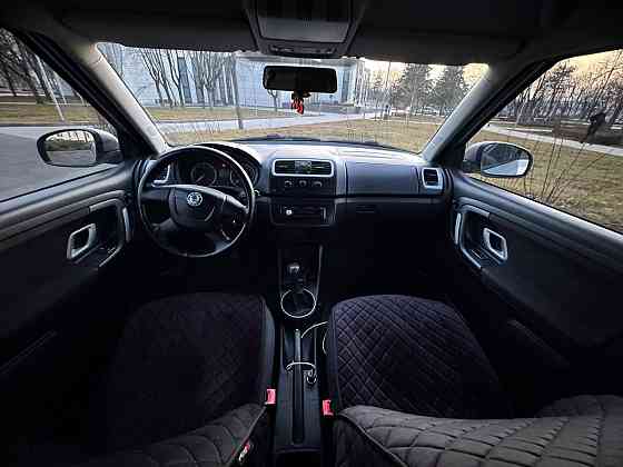 Продам автомобиль SKODA FABIA Мариуполь