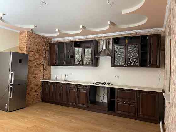 Продам дом Макеевка, Кировский р-н, пос.Новорабочий, 177 м2, 6 соток Макеевка