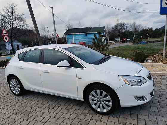 2012 Opel Astra J 1.6 автомат Донецк