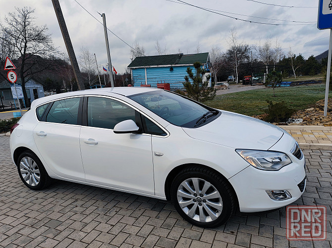 2012 Opel Astra J 1.6 автомат Донецк - изображение 1