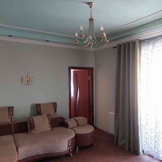 продам 3 х ком в районе Бакинских Донецк