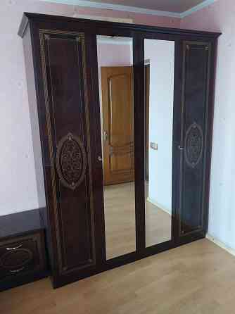 Продам спальни гарнитур Макеевка