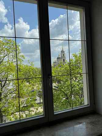 3-к 140 метров, центр, Артема , 2 паркоместа под навесом Донецк