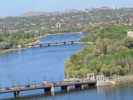 продается 2-х комнатная квартира в жк "диск" Донецк