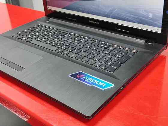 Ноутбук Lenovo для работы на Intel Core i3 /12Gb/ ssd 256Gb с большим экраном 17,3 Донецк