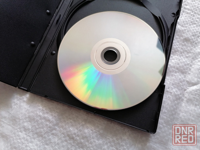 DVD фильм Джонни Мнемоник. Лицензия. Стаханов - изображение 3