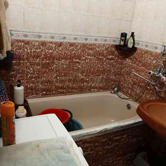 Продам 3 кмн квр Ленинский исполком. Ионова Донецк