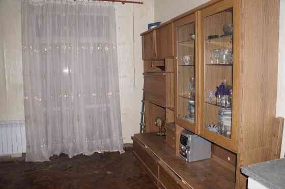 Продам 2х- комнатную сталинку на Ильича Мариуполь