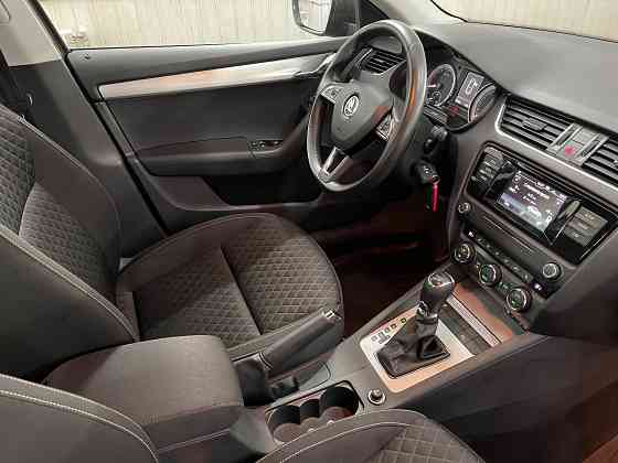 Skoda Octavia A7 1.6 MPI автомат Айсин Hockey Edition зелёная автотека вся в родной краске Донецк