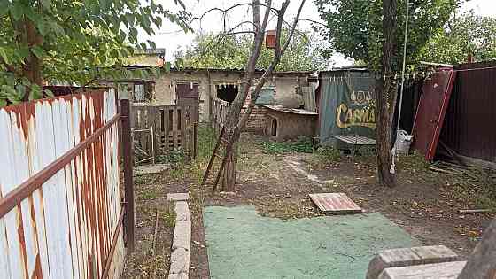 Продаю 2-х комнатную квартиру на земле в Буденовском районе, ул. Майская, ваз Донецк
