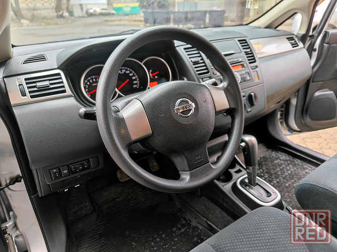 2010 Nissan Tiida 1.6 автомат 1 владелец Донецк - изображение 6