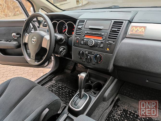 2010 Nissan Tiida 1.6 автомат 1 владелец Донецк - изображение 7