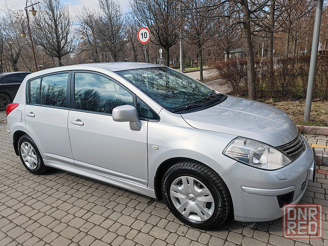 2010 Nissan Tiida 1.6 автомат 1 владелец Донецк - изображение 1
