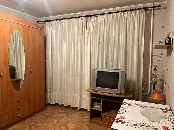 Щетинина, гостинка, 3/9, отличное состояние, с мебелью., 2,5 млн Донецк