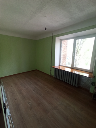 Продажа 2 комнатной квартиры Квартира продается вместе с гаражом в центре г. Харзызска Харцызск
