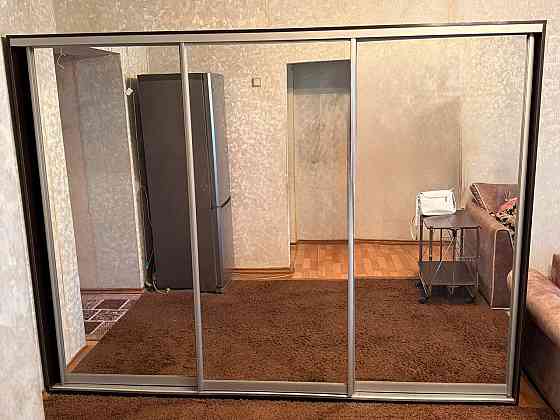 Продам шкаф купе раздвижной с зеркалами Макеевка