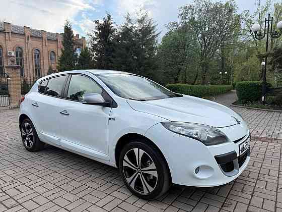 Renault Megane lll, 1.6 бензин, мкпп, в идеальном состоянии Макеевка