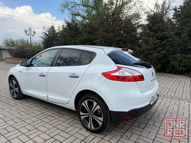 Renault Megane lll, 1.6 бензин, мкпп, в идеальном состоянии Макеевка - изображение 3